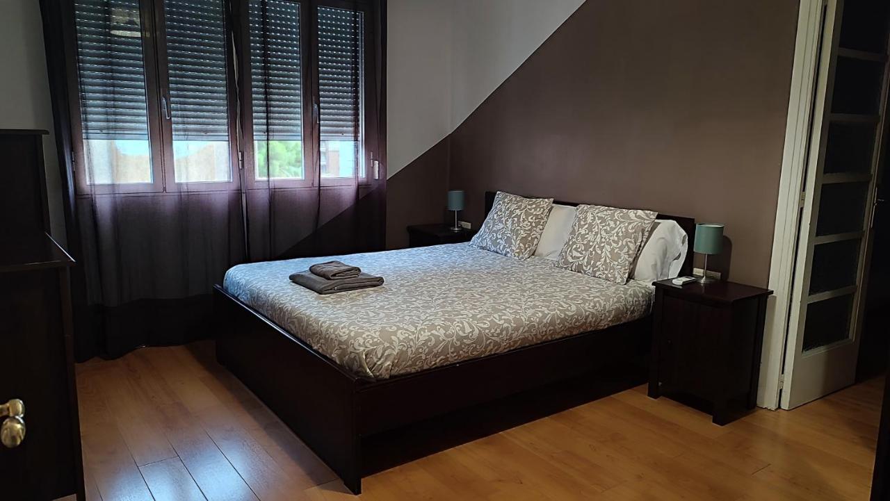 Apartamentos Turia Valencia Exteriör bild