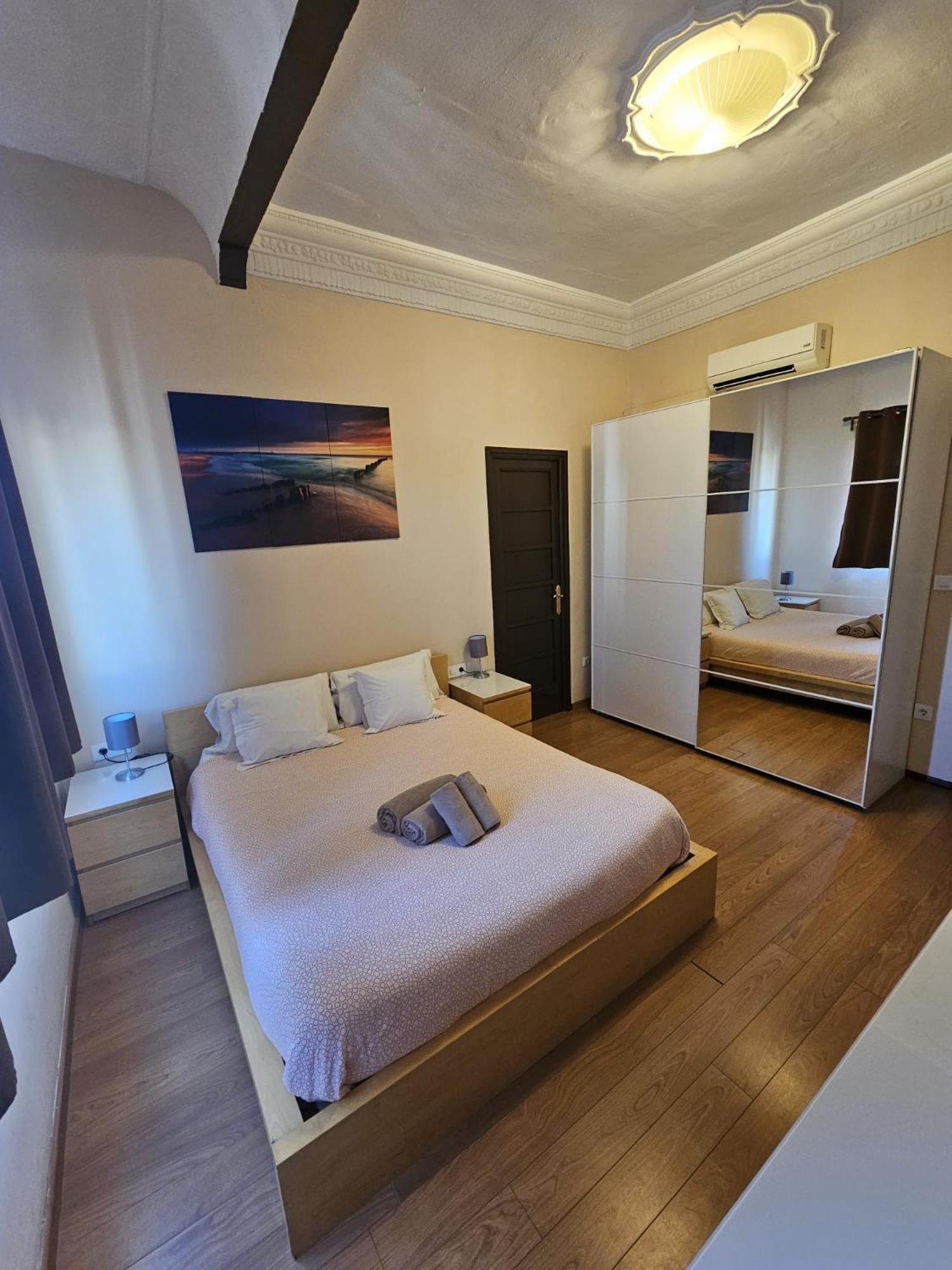 Apartamentos Turia Valencia Exteriör bild